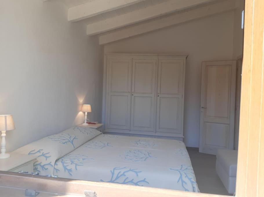 Villa Indipendente Al Mare Budoni ตาเนาเนลลา ภายนอก รูปภาพ