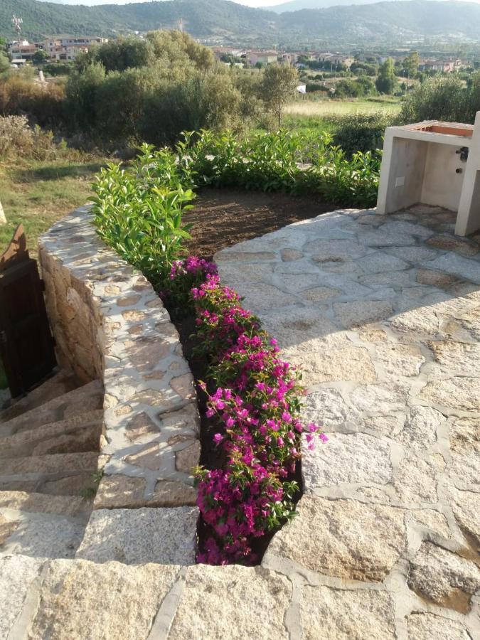 Villa Indipendente Al Mare Budoni ตาเนาเนลลา ภายนอก รูปภาพ